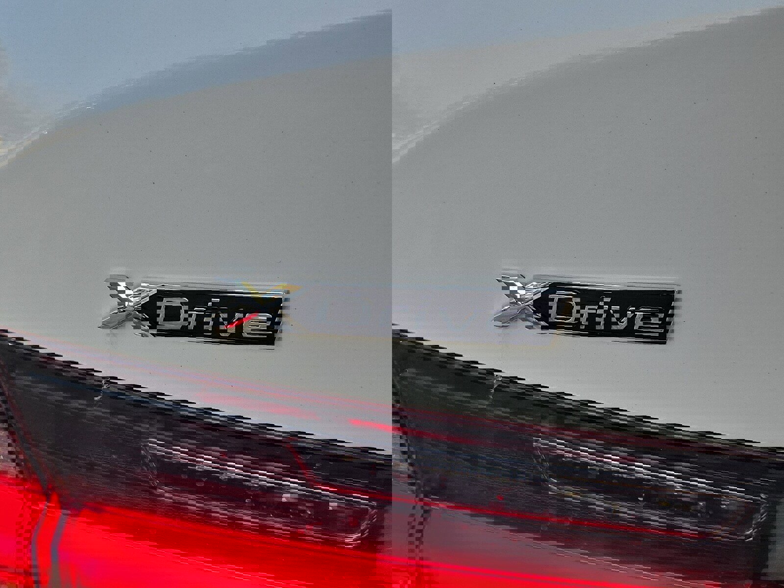 Used 2021 BMW 330i xDrive Sedan w/ M Sport Package image 32