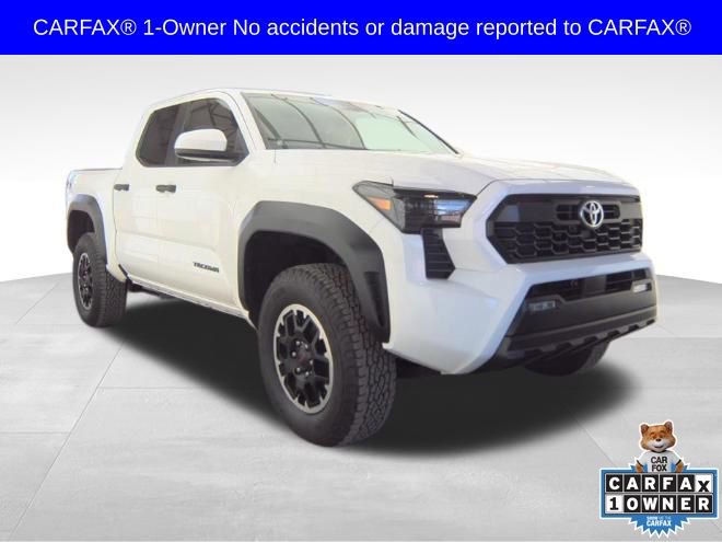 Used 2025 Toyota Tacoma TRD Off-Road image 4