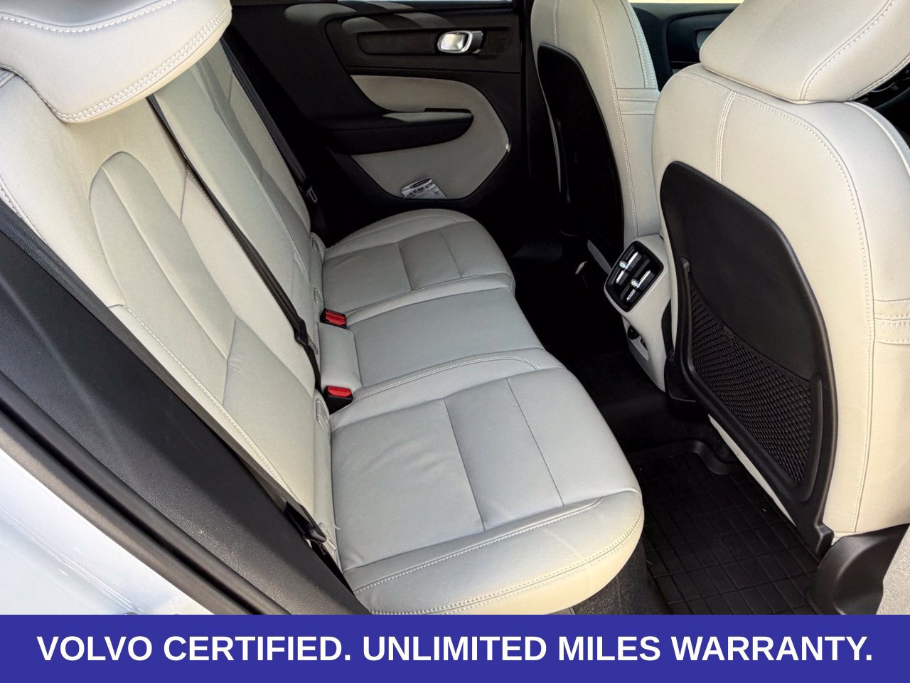 Certified 2024 Volvo XC40 B5 Ultimate w/ Protection Package Premier AWD/4WD image 42