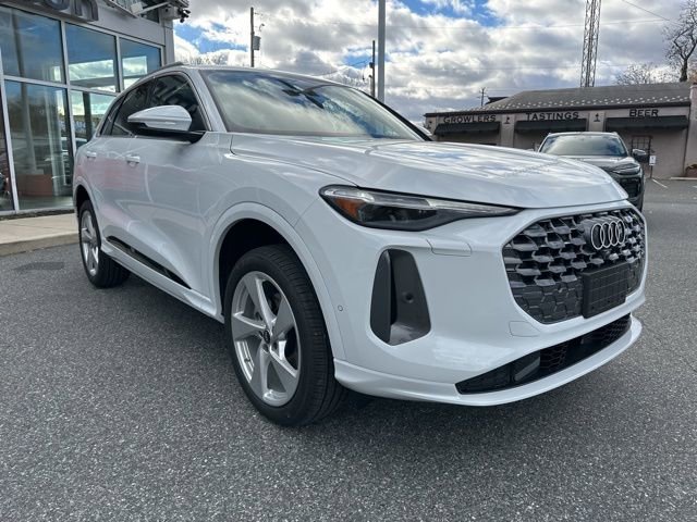 New 2025 Audi Q5 Premium Plus image 7