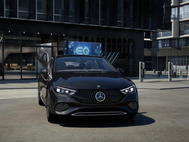 Certified 2023 Mercedes-Benz EQE 350+ Sedan image 8