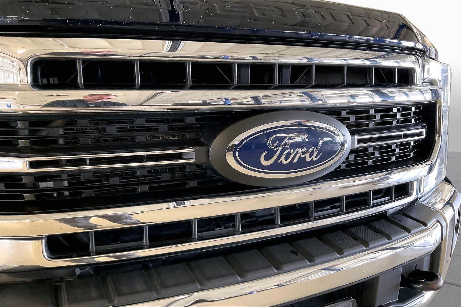 Used 2022 Ford F250 Lariat w/ FX4 Off-Road Package AWD/4WD image 29