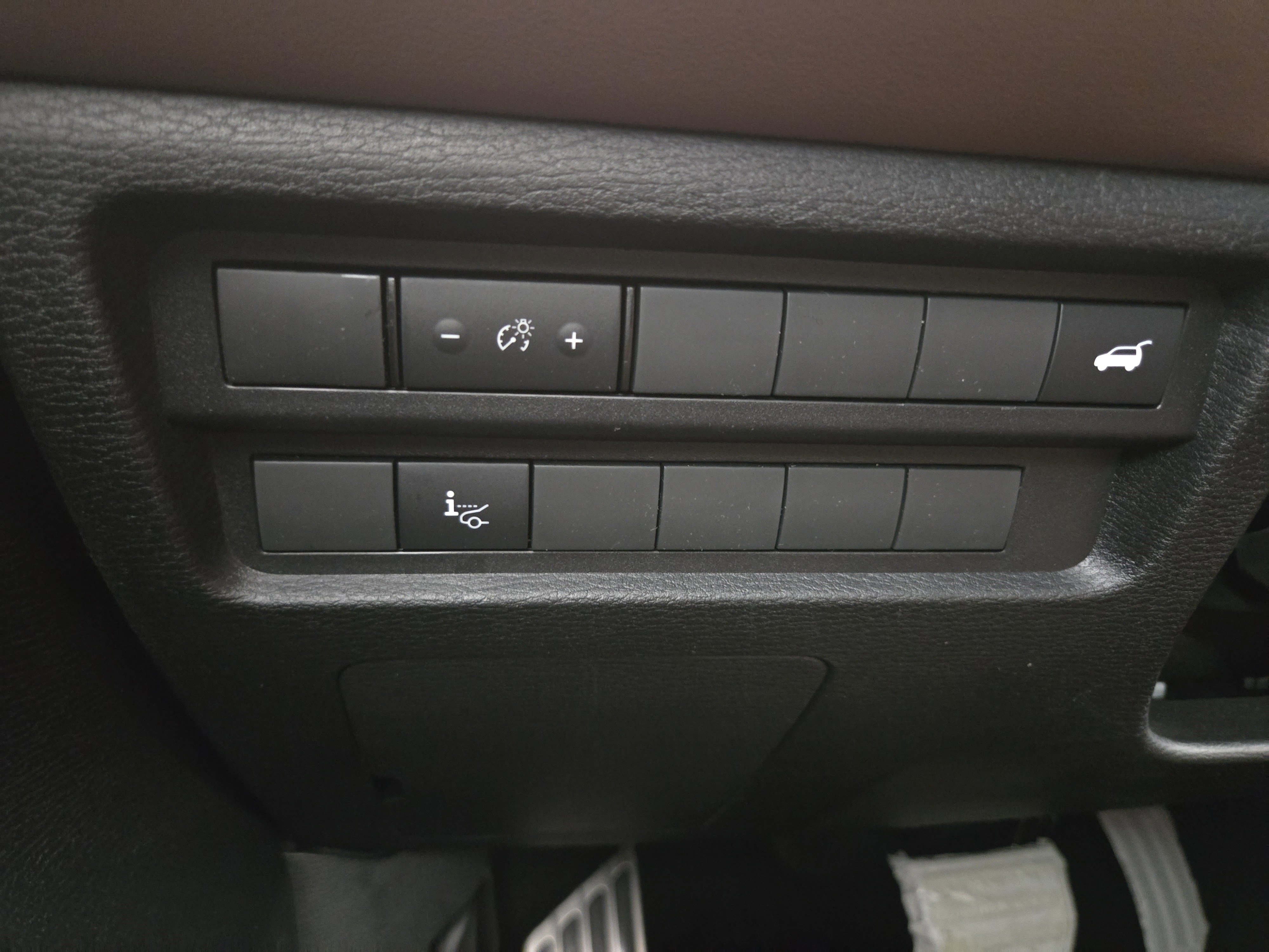 New 2025 Mitsubishi Outlander SEL image 26