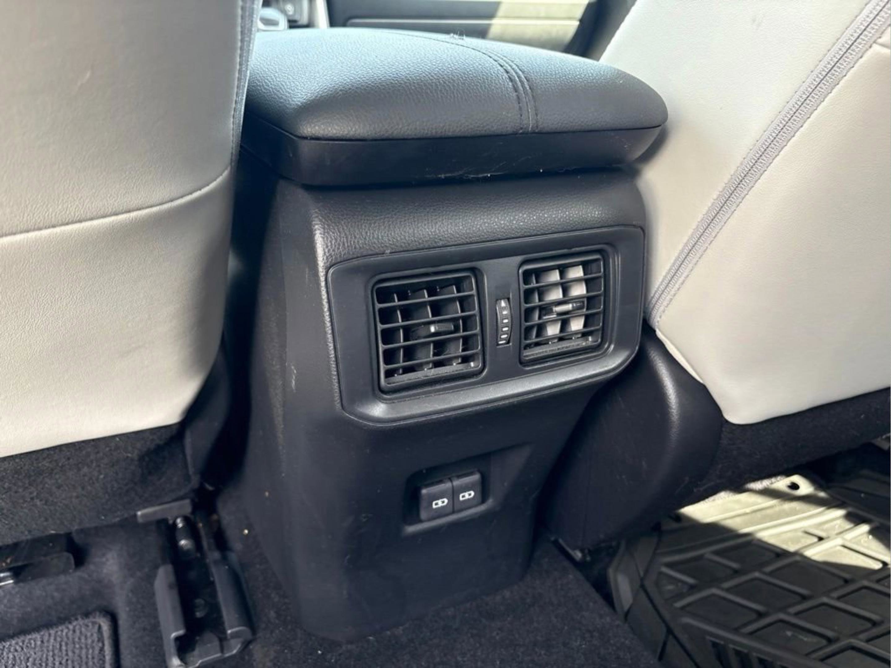 Used 2023 Toyota RAV4 XLE Premium FWD image 17