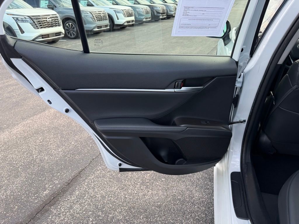 Used 2023 Toyota Camry XLE image 16