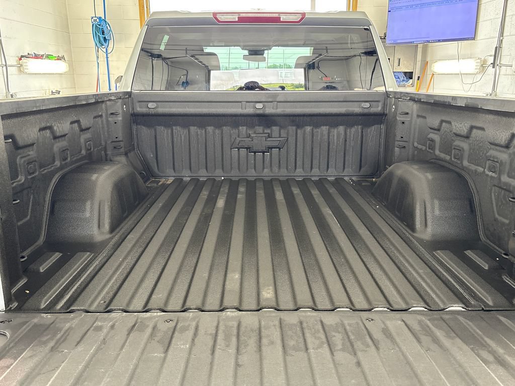 Used 2025 Chevrolet Silverado 1500 Custom Trail Boss w/ Dark Appearance Package AWD/4WD image 36