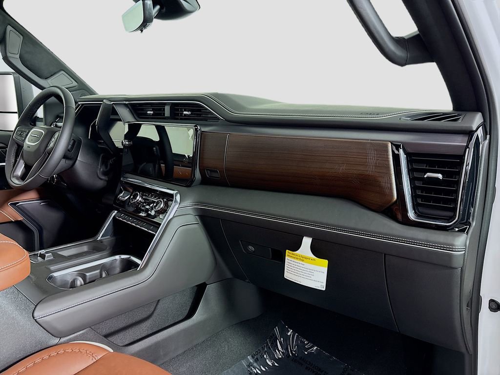 New 2025 GMC Sierra 3500 Denali Ultimate image 30