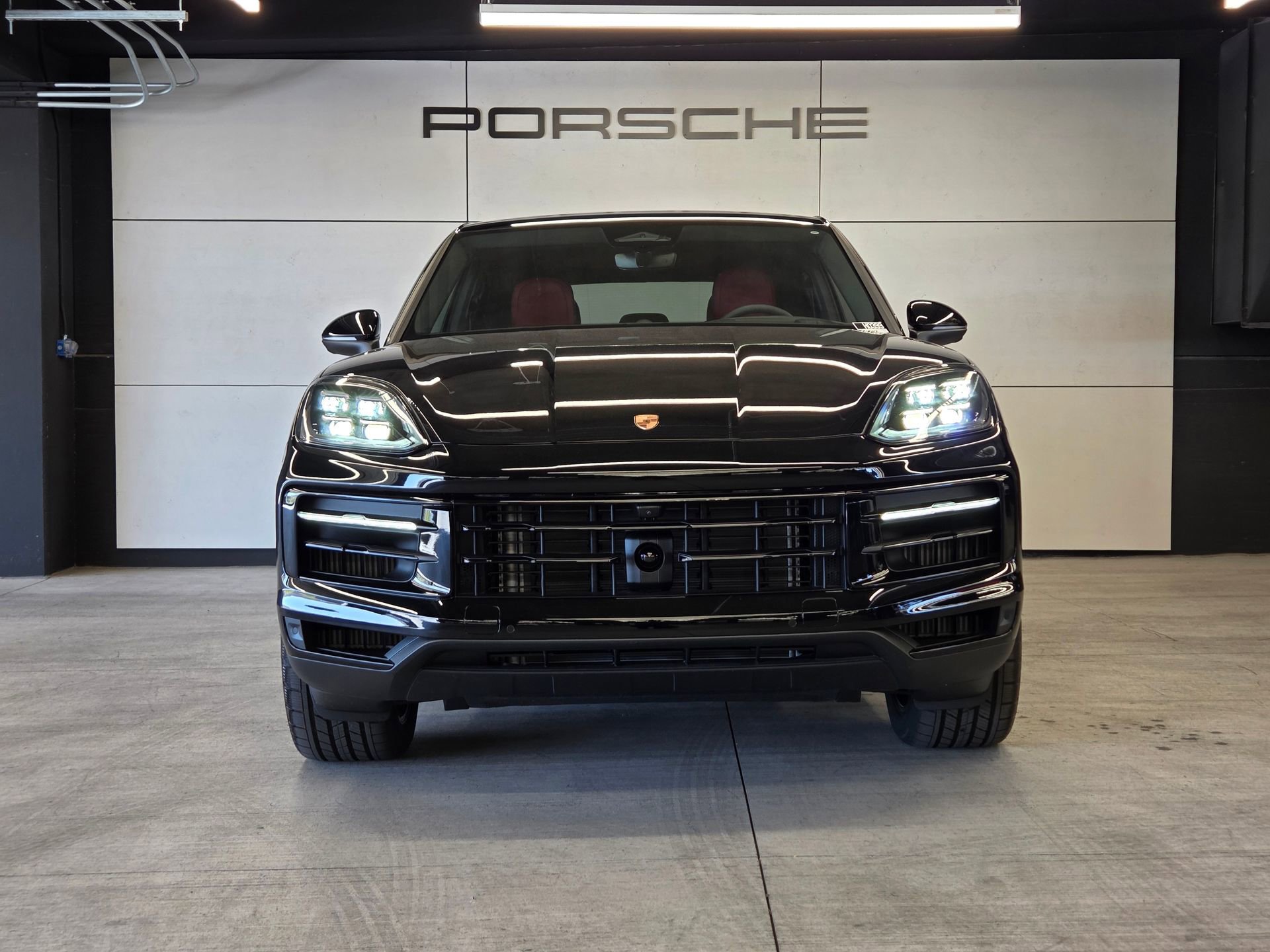 New 2026 Porsche Cayenne Coupe AWD/4WD image 26
