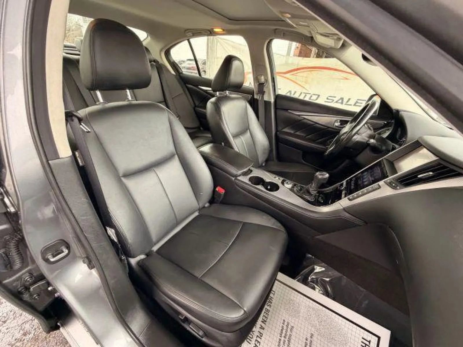 Used 2015 INFINITI Q50 Premium w/ Navigation Package image 21