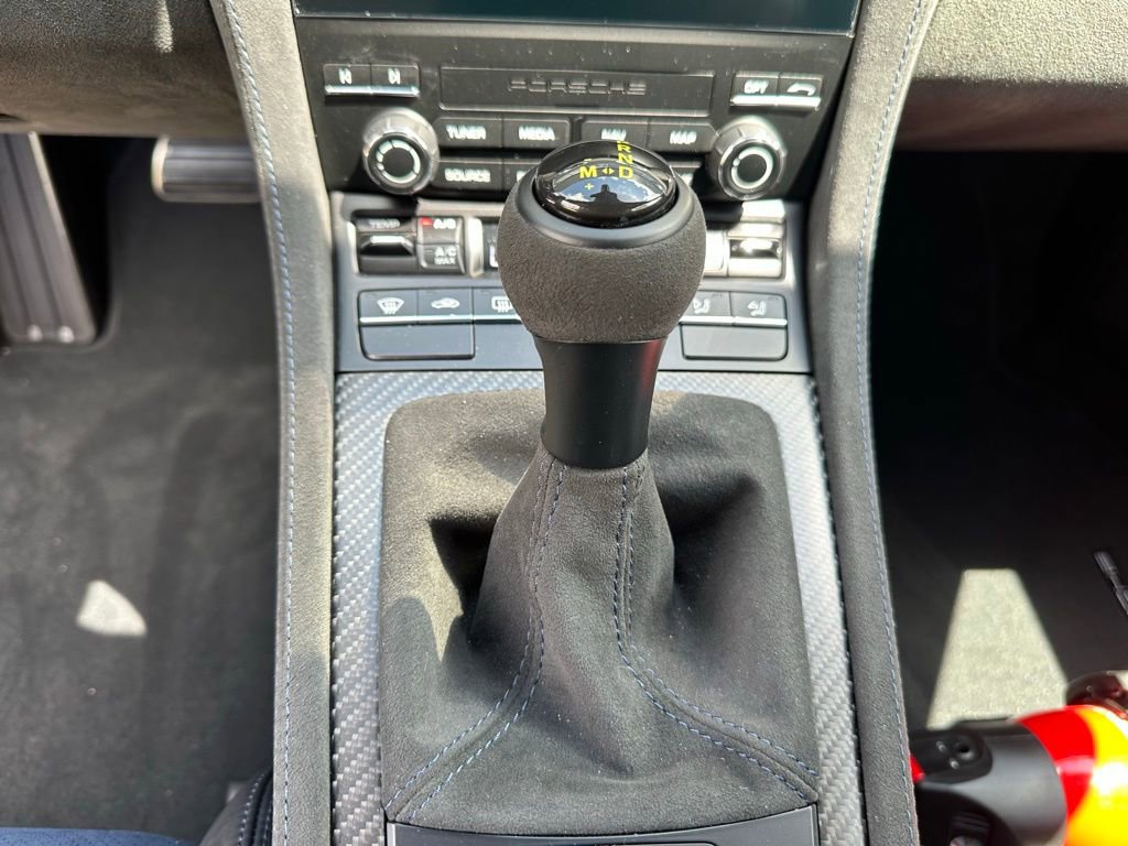 Used 2025 Porsche 718 Cayman GT4 RS image 22