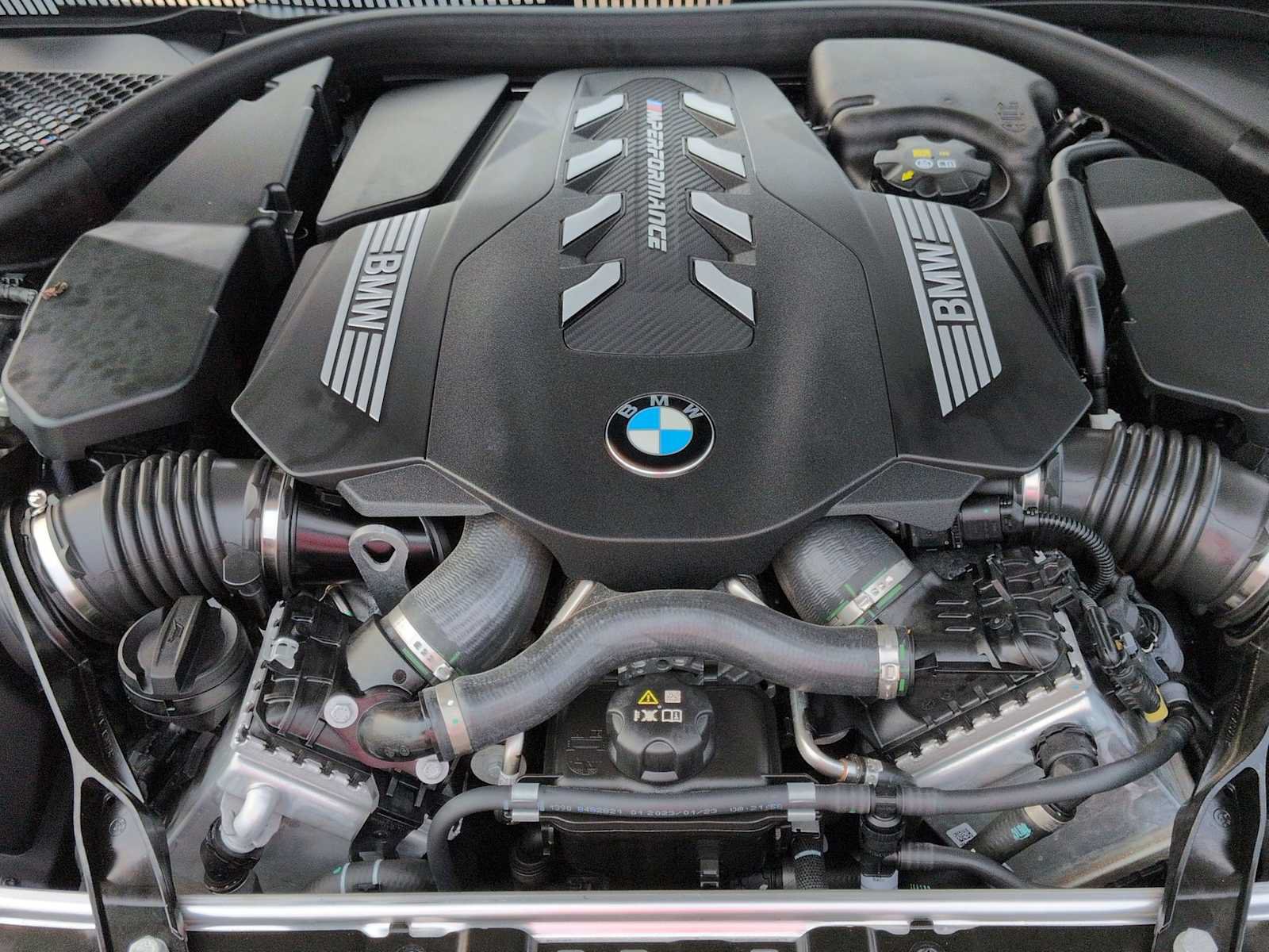Used 2024 BMW M850i xDrive Convertible AWD/4WD image 16