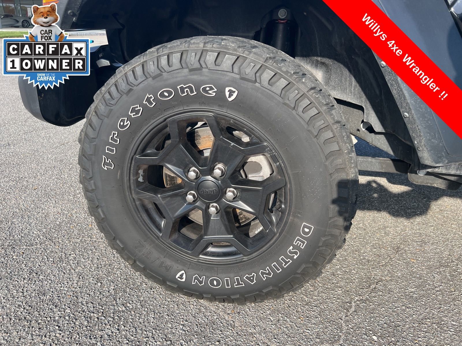 Used 2023 Jeep Wrangler Unlimited w/ Cold Weather Group image 9