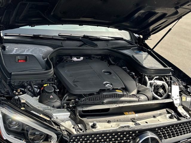 Used 2023 Mercedes-Benz GLC 300 4MATIC Coupe image 74