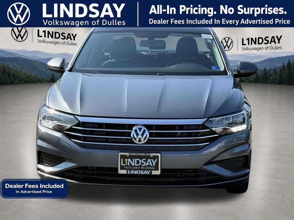 Used 2019 Volkswagen Jetta SE FWD image 3