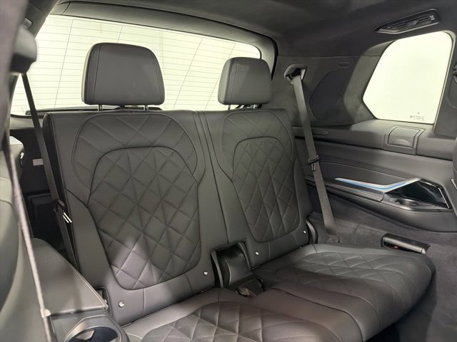 Used 2025 BMW X7 xDrive40i w/ Executive Package image 26