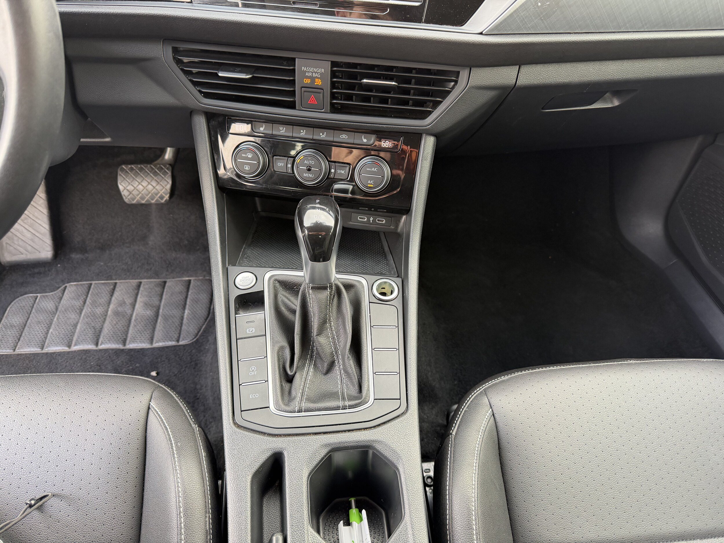 Used 2024 Volkswagen Jetta SE FWD image 22