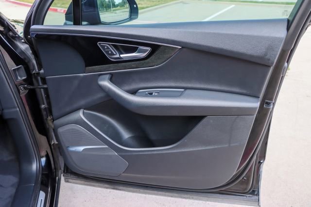 Used 2018 Audi Q7 3.0T Prestige w/ Prestige Package image 11