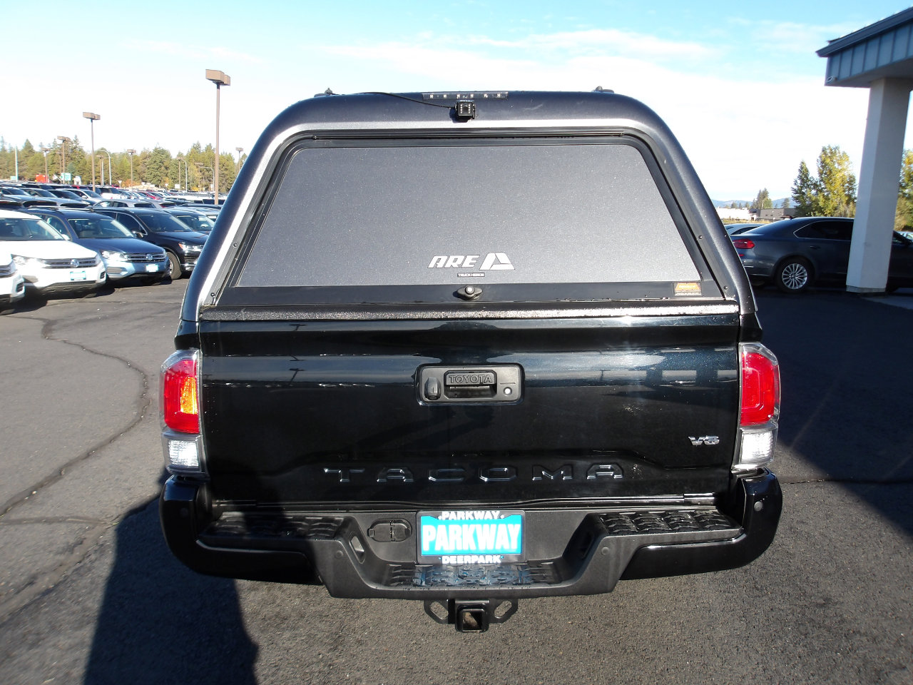 Used 2021 Toyota Tacoma TRD Off-Road w/ Technology Package image 4