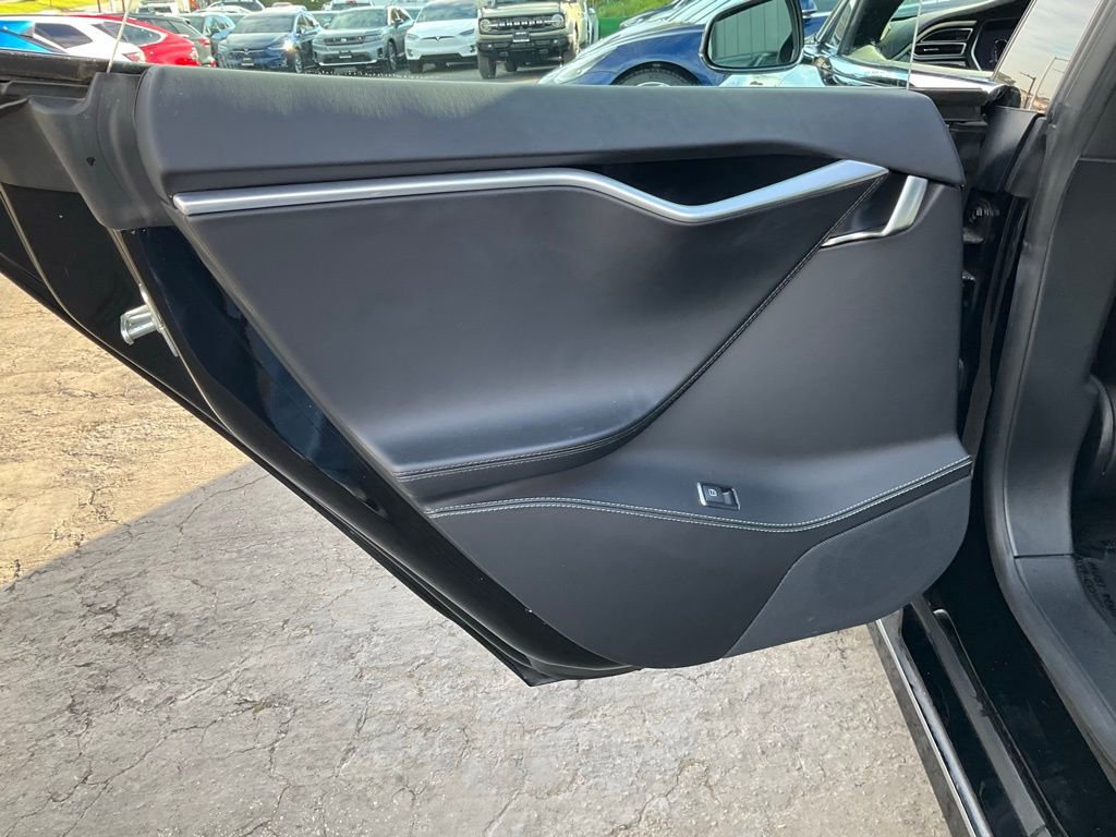Used 2017 Tesla Model S 75 image 32