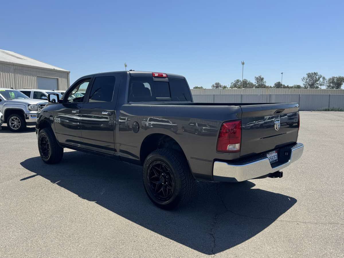 Used 2017 RAM 1500 Classic SLT AWD/4WD image 7