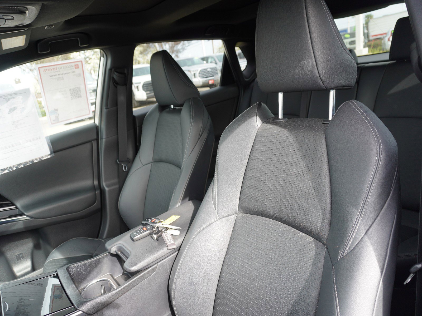 Used 2023 Toyota bZ4X Limited image 23