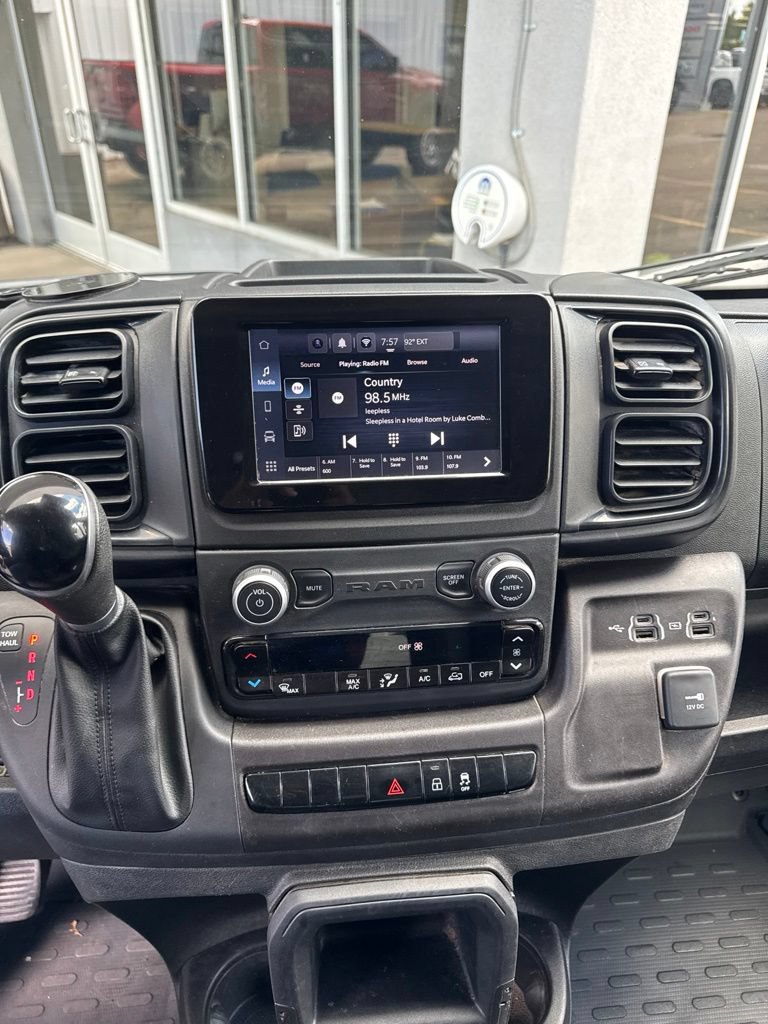 Used 2022 RAM ProMaster 2500 FWD image 4