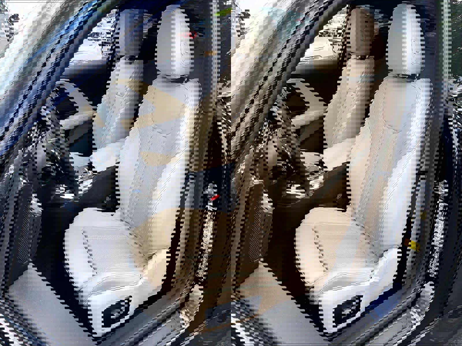 Used 2023 BMW 230i Coupe w/ Convenience Package image 26