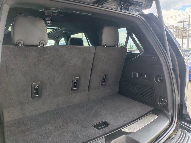 Used 2022 Chevrolet Tahoe RST w/ Luxury Package image 24