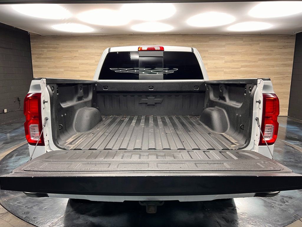 Used 2018 Chevrolet Silverado 1500 LTZ Z71 w/ LTZ Plus Package AWD/4WD image 19