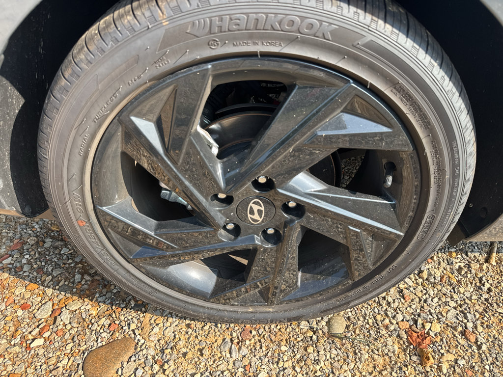 Used 2026 Hyundai Elantra SEL Sport Premium FWD image 3