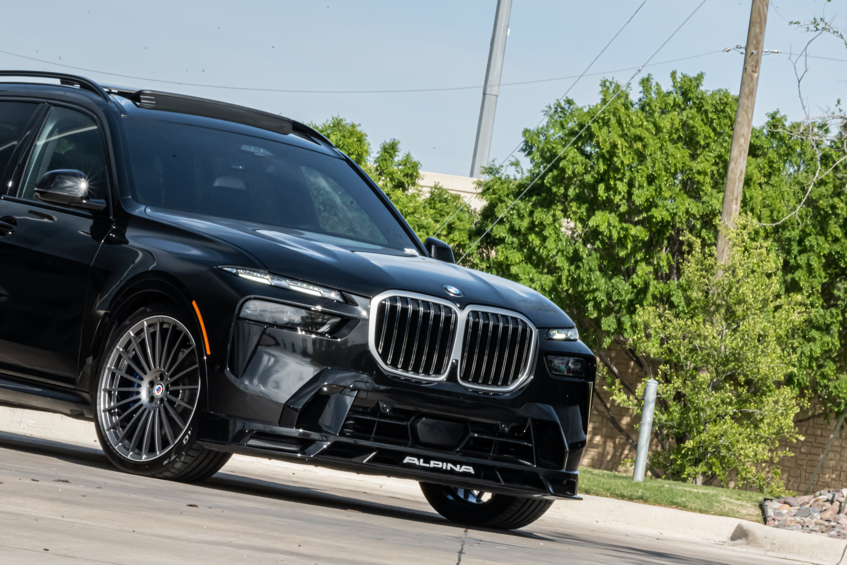 Used 2025 BMW ALPINA XB7 AWD/4WD image 43