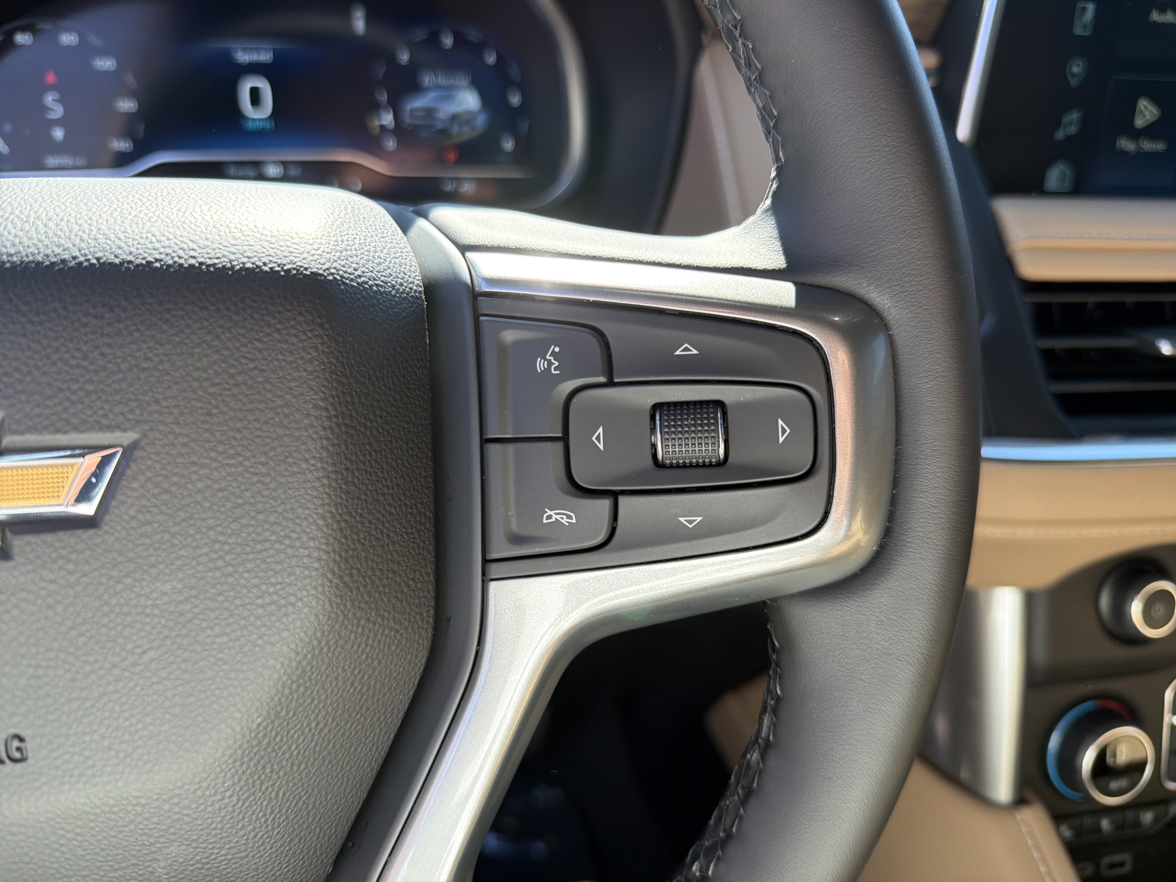 Used 2024 Chevrolet Tahoe Premier w/ Premium Package 2 image 35