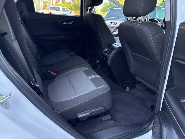 Certified 2025 Chevrolet Blazer LT FWD image 33