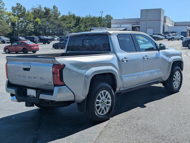 Used 2025 Toyota Tacoma Limited AWD/4WD image 7