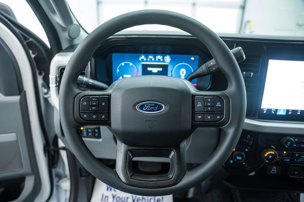 New 2026 Ford F350 XLT w/ XLT Premium Package AWD/4WD image 38