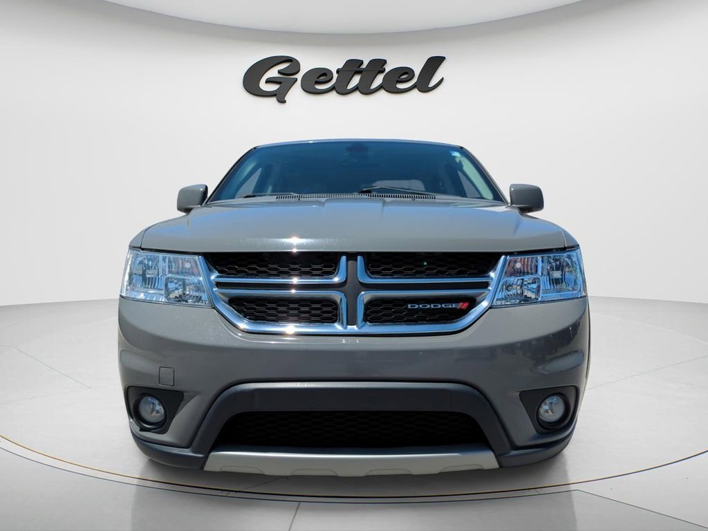 Used 2019 Dodge Journey SE w/ Premium Group image 2