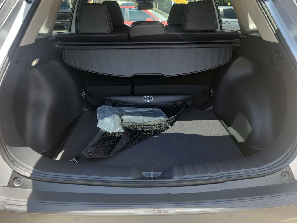 Certified 2026 Toyota Corolla Cross XLE w/ Convenience Package FWD image 30