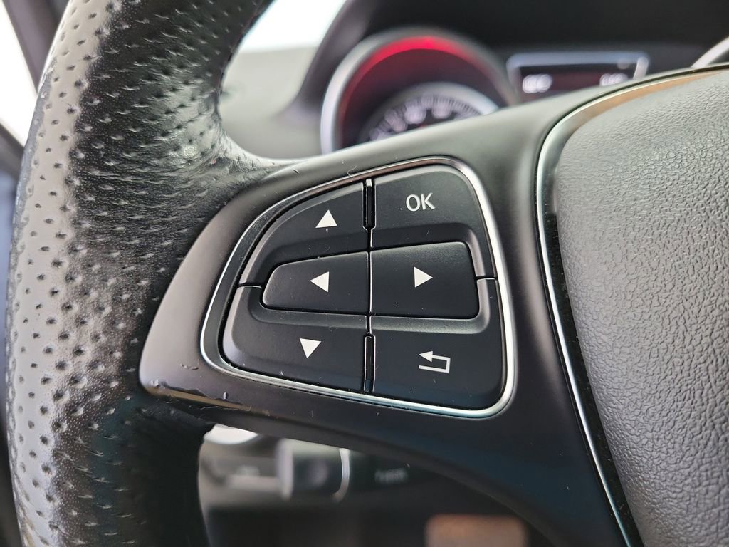 Used 2018 Mercedes-Benz GLE 350 4MATIC image 25