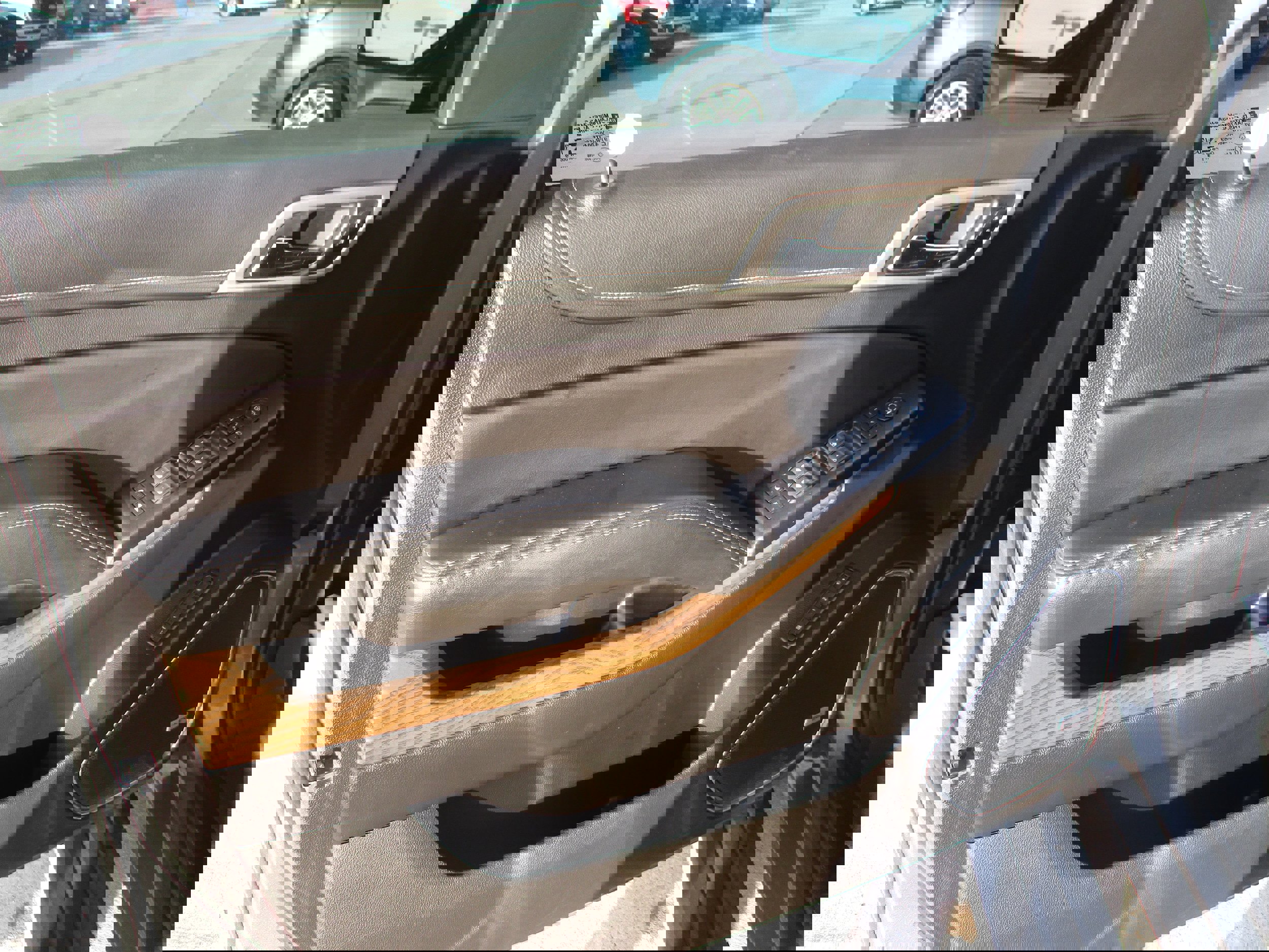 Used 2018 GMC Yukon Denali image 5