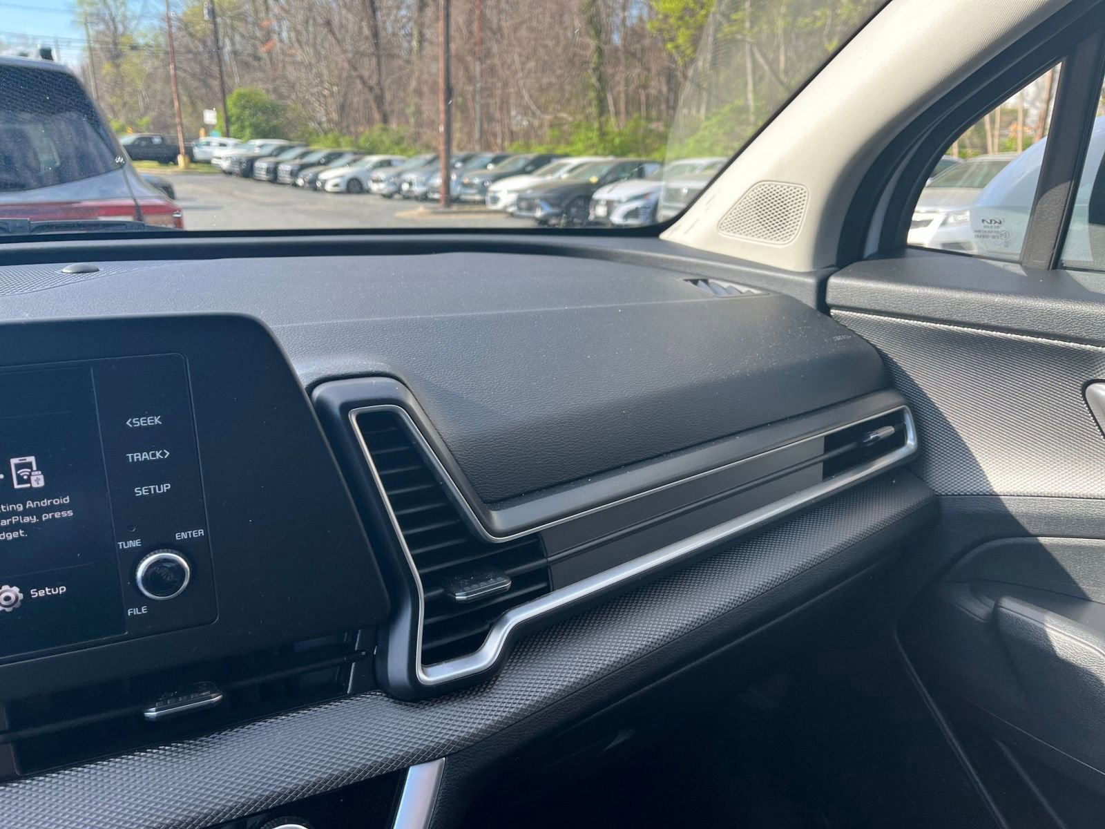 Used 2025 Kia Sportage LX image 30