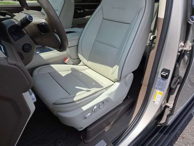 Used 2023 GMC Yukon XL Denali w/ LPO, Floor Liner Package AWD/4WD image 31