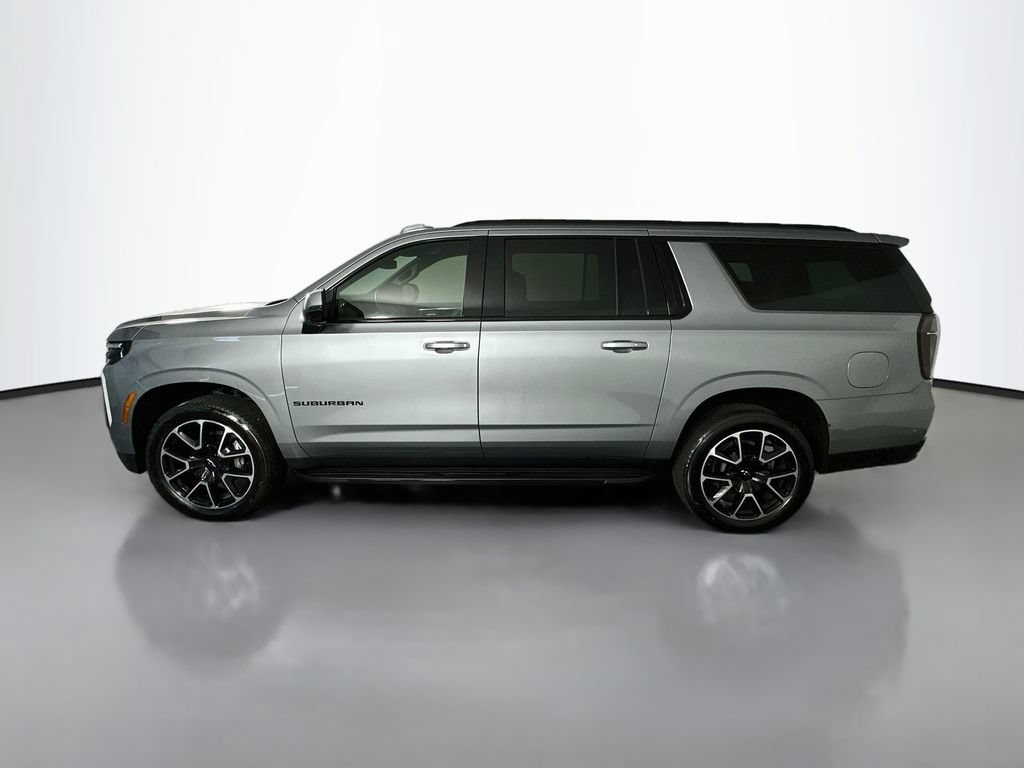 Used 2026 Chevrolet Suburban RST w/ Comfort Package AWD/4WD image 4