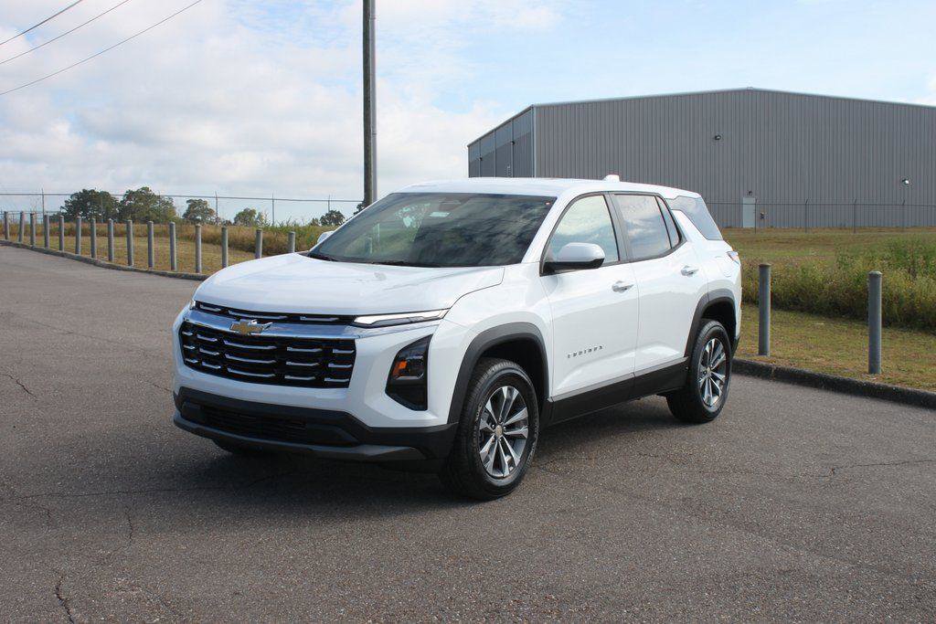 New 2026 Chevrolet Equinox LT w/ Convenience Package II image 2