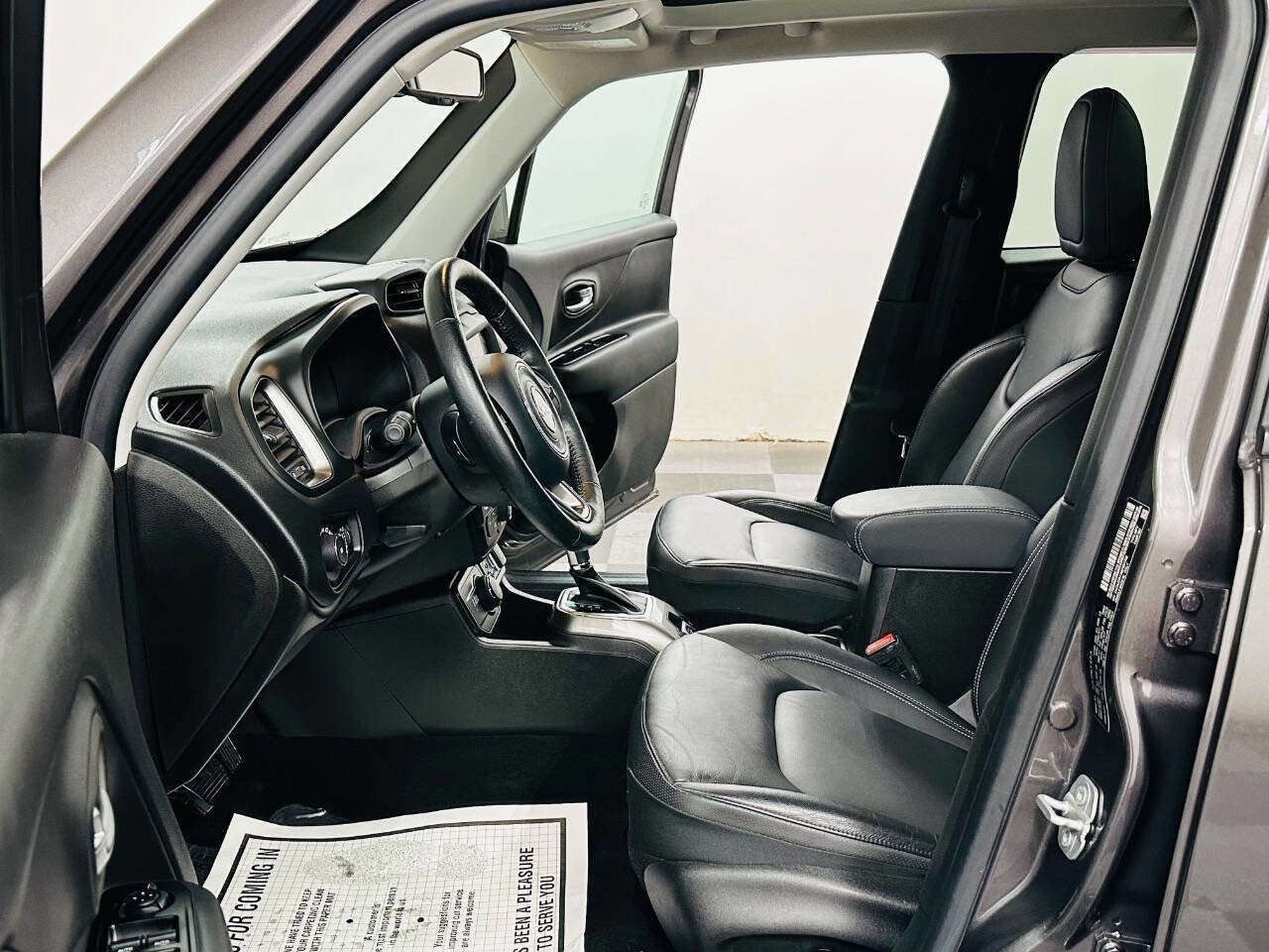 Used 2021 Jeep Renegade Limited w/ Sun & Sound Group image 7