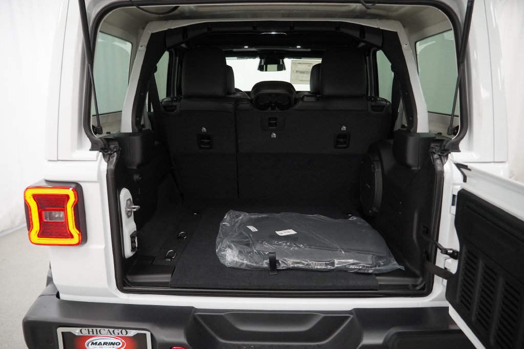 New 2026 Jeep Wrangler Unlimited Sahara AWD/4WD image 31