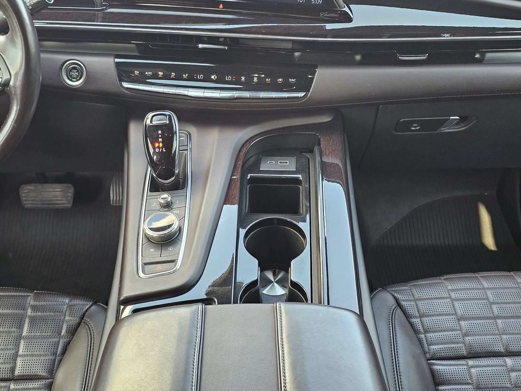 Used 2022 Cadillac Escalade Sport Platinum w/ LPO, ONYX Package AWD/4WD image 19