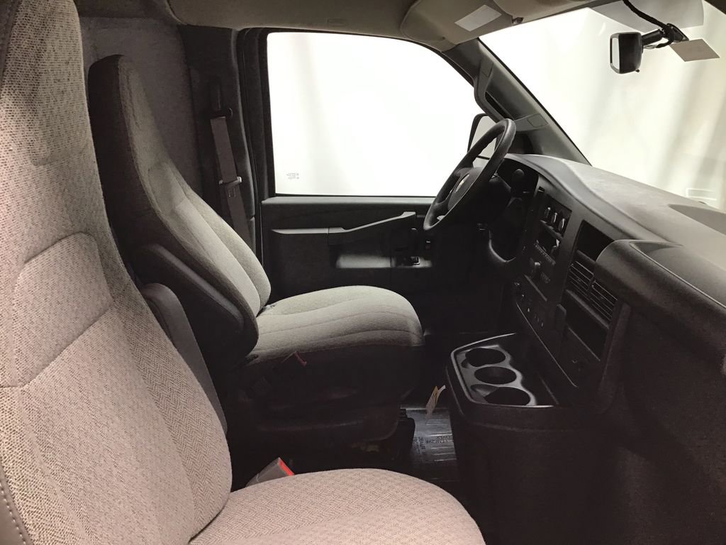 New 2025 Chevrolet Express 2500 image 8
