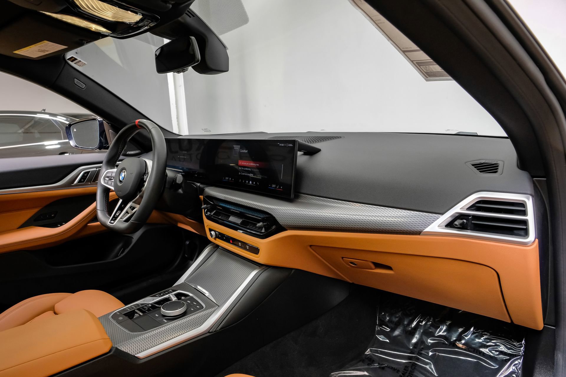 Used 2025 BMW M440i RWD image 17