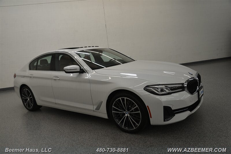 Used 2023 BMW 530i w/ Premium Package RWD image 8