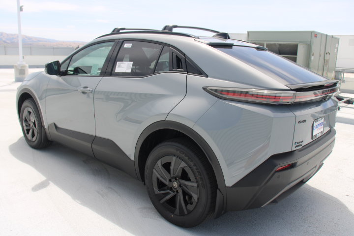 New 2026 Toyota C-HR AWD/4WD image 5